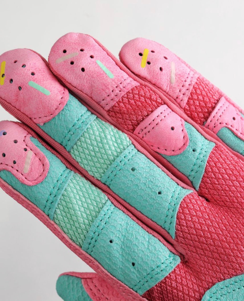 Aria Ice Cream Gloves